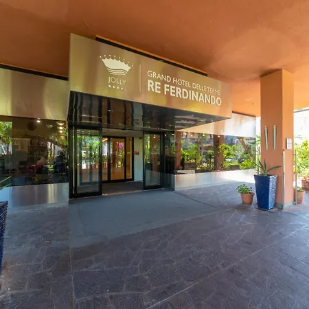 Grand Delle Terme Re Ferdinando 호텔 4*