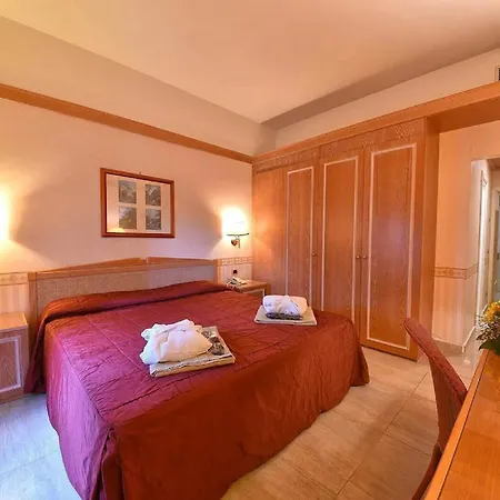 Grand Delle Terme Re Ferdinando 4*