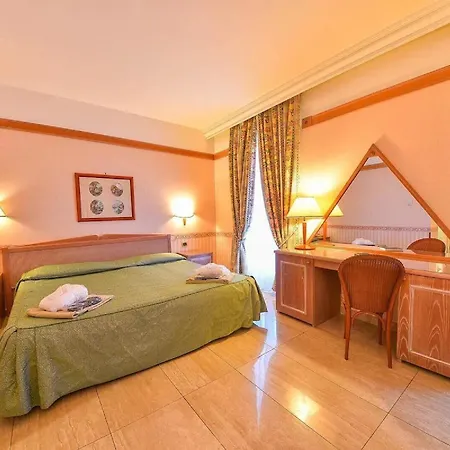 Hotel Grand Delle Terme Re Ferdinando 4*