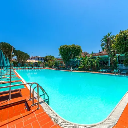 Grand Delle Terme Re Ferdinando Hotel 4*