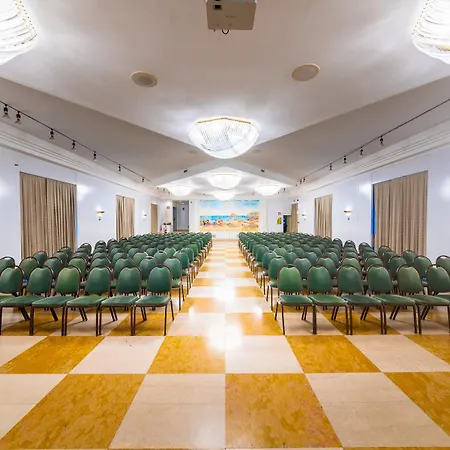 Grand Delle Terme Re Ferdinando מלון 4*