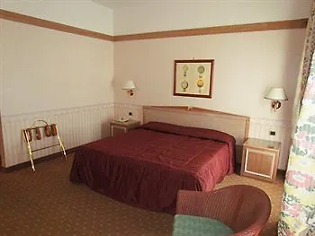 מלון Grand Delle Terme Re Ferdinando איסקיה