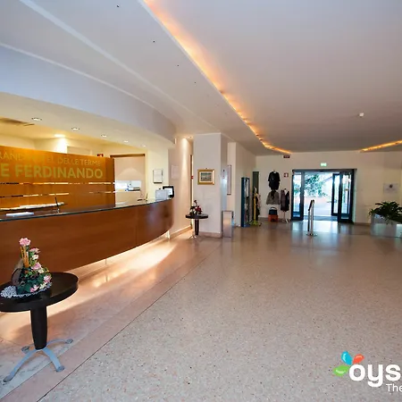 מלון Grand Delle Terme Re Ferdinando 4*